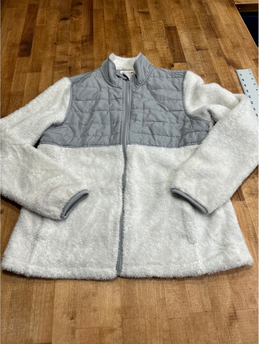 Faded Glory Women's Large Cream and Gray Fleece Jacket